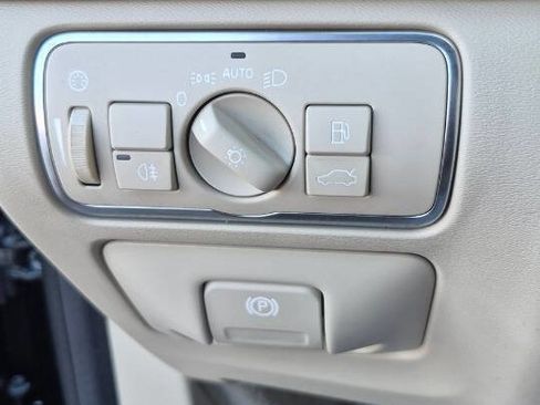 Used 2015 Volvo V60 T5 Premier image 31