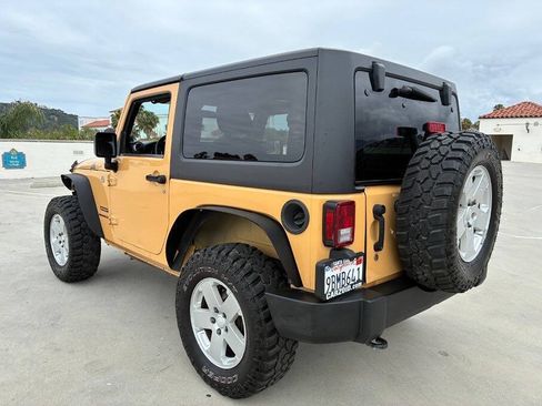 Used 2013 Jeep Wrangler Sport AWD/4WD image 6