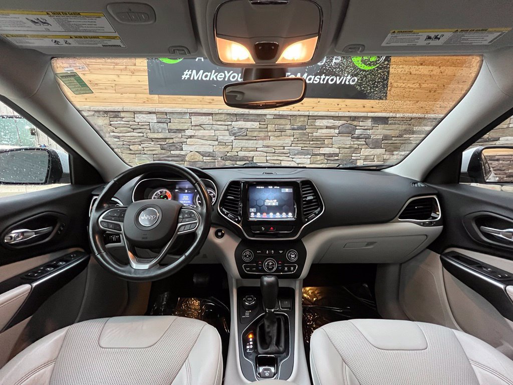 Used 2020 Jeep Cherokee Limited AWD/4WD image 24