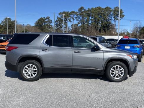 Used 2019 Chevrolet Traverse LS image 3