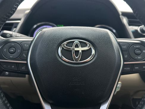 Used 2018 Toyota Camry XLE w/ Audio Package image 24