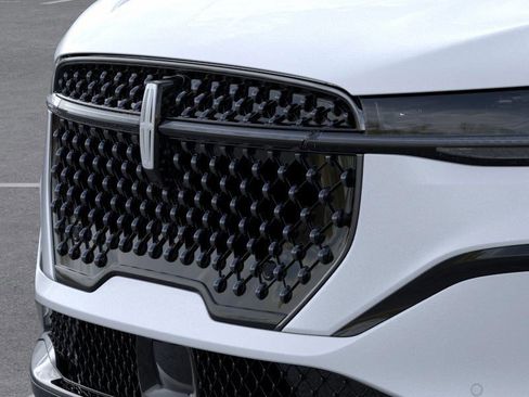 New 2026 Lincoln Nautilus Reserve w/ Jet Appearance Package image 17