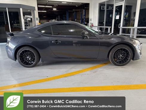 Used 2013 Scion FR-S RWD image 7