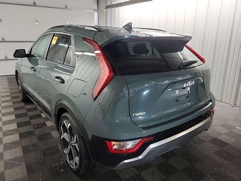 Used 2023 Kia Niro EX Touring FWD image 4