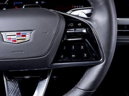 Used 2025 Cadillac Escalade V image 37