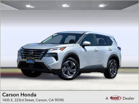 Used 2024 Nissan Rogue SV FWD image 1