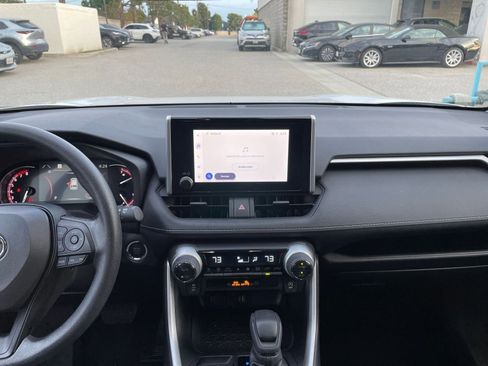 Used 2025 Toyota RAV4 XLE image 18