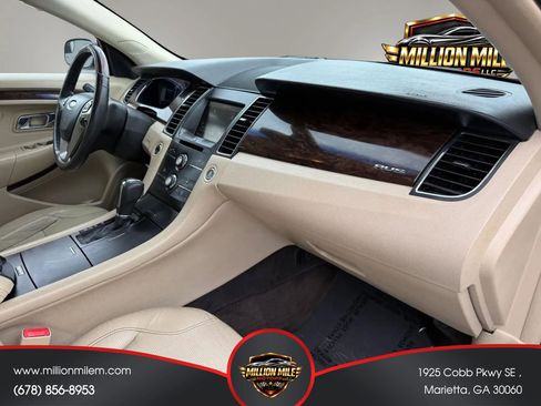 Used 2015 Ford Taurus Limited FWD image 19