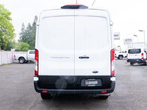 Used 2023 Ford Transit 250 Medium Roof RWD image 5