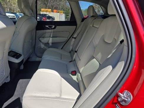 Certified 2024 Volvo XC60 B5 Ultimate AWD/4WD image 23