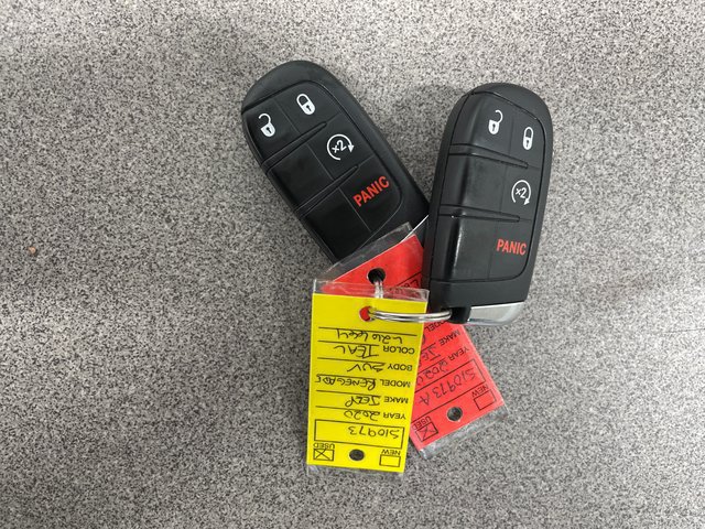 Used 2020 Jeep Renegade Latitude w/ Cold Weather Group AWD/4WD image 25