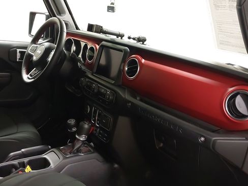 Used 2022 Jeep Wrangler Rubicon w/ Steel Bumper Group image 29