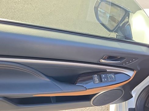 Used 2019 Lexus RC 350 AWD w/ Premium Package image 11