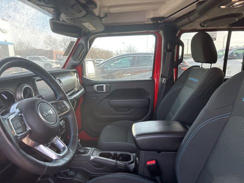 Used 2022 Jeep Wrangler Unlimited Rubicon 4xe w/ Cold Weather Group image 15