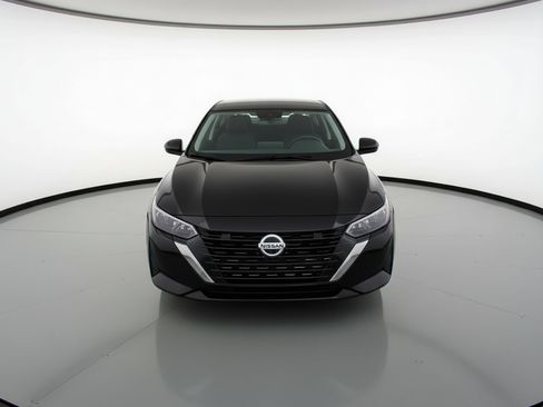 Used 2025 Nissan Sentra SV FWD image 2