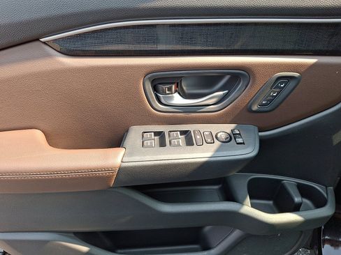 Certified 2023 Honda Pilot Elite image 12