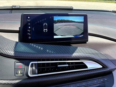 Used 2019 BMW i8 Roadster AWD/4WD image 13