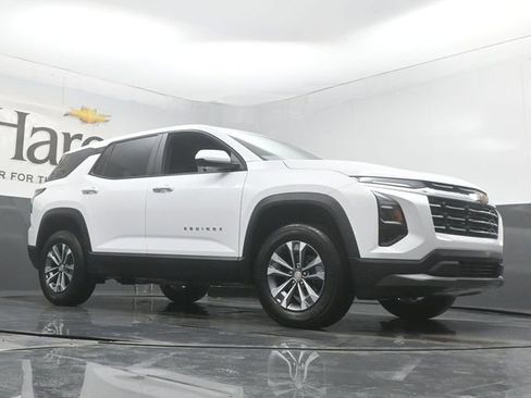 New 2026 Chevrolet Equinox LT w/ Safety and Technology Package FWD image 2