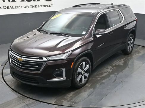 Used 2023 Chevrolet Traverse LT w/ LT Premium Package image 44