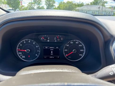 Used 2019 GMC Acadia SLE FWD image 15