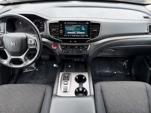 Used 2025 Honda Ridgeline Sport image 15