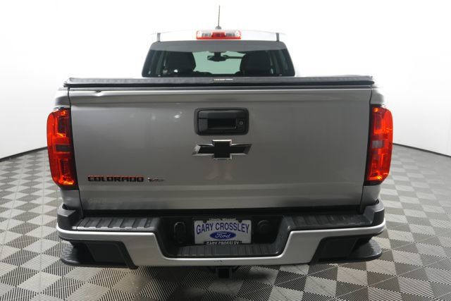 Used 2018 Chevrolet Colorado LT w/ Redline Special Edition AWD/4WD image 4