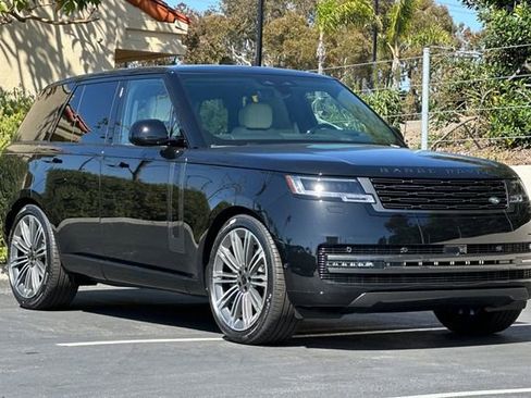 New 2026 Land Rover Range Rover SE image 7