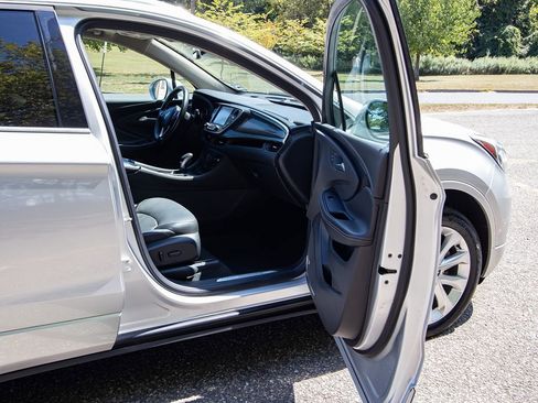 Used 2017 Buick Envision Premium image 17