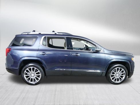Used 2022 GMC Acadia Denali w/ Denali Ultimate Package FWD image 8