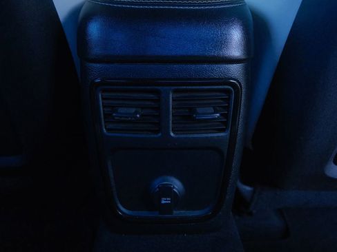 Used 2013 Chrysler 300 Motown image 32