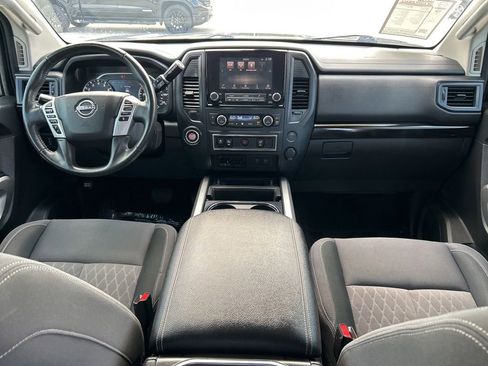Certified 2024 Nissan Titan SV w/ SV Convenience Package RWD image 12