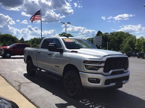 Certified 2026 RAM 2500 Big Horn AWD/4WD image 3