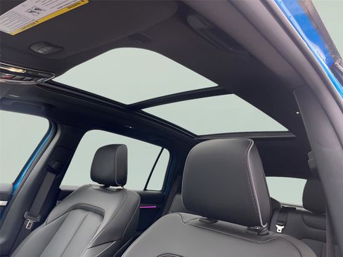 Used 2025 Jeep Wagoneer S Limited image 19