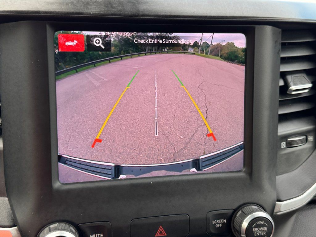 Used 2022 RAM 1500 Big Horn AWD/4WD image 18