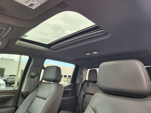 Used 2022 GMC Sierra 1500 SLT w/ SLT Premium Plus Package image 21