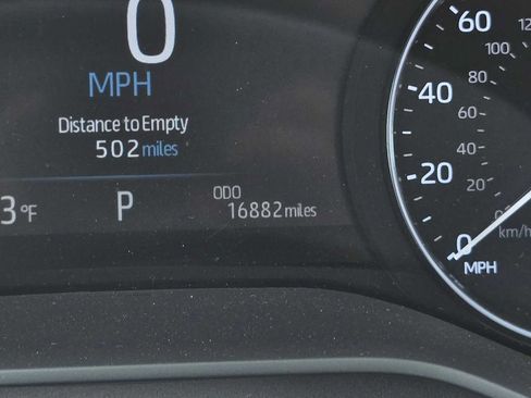 Used 2023 Toyota Sienna Platinum AWD/4WD image 28