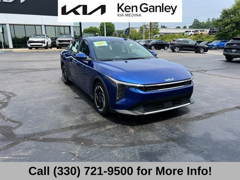 Certified 2025 Kia K4 GT-Line Turbo FWD image 6