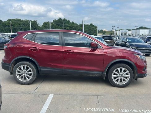 Used 2021 Nissan Rogue Sport S FWD image 6