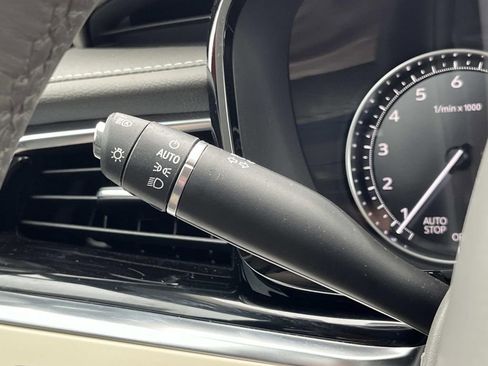 Certified 2024 Cadillac XT6 Premium Luxury image 33