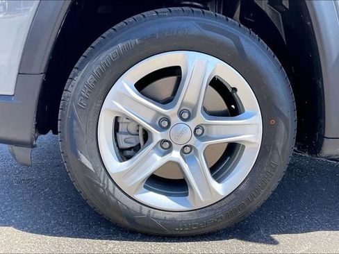 Certified 2023 Jeep Compass Sport AWD/4WD image 8