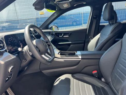 Used 2026 Mercedes-Benz GLC 300 image 19
