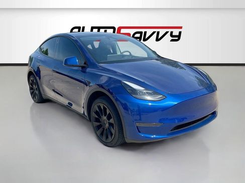 Used 2024 Tesla Model Y Long Range RWD image 1