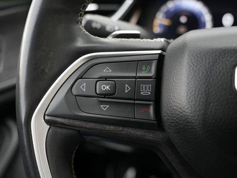 Used 2023 Jeep Grand Cherokee L Limited w/ Luxury Tech Group II image 43