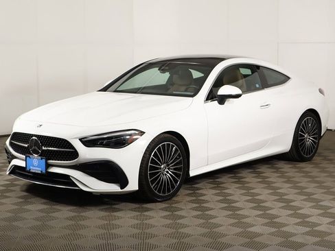 Used 2025 Mercedes-Benz CLE 300 4MATIC Coupe image 9