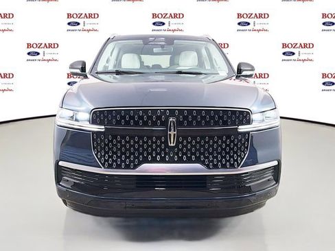 New 2026 Lincoln Navigator L Reserve AWD/4WD image 3