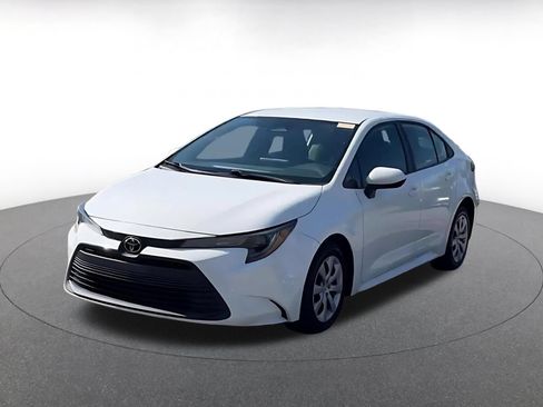 Used 2023 Toyota Corolla LE FWD image 7