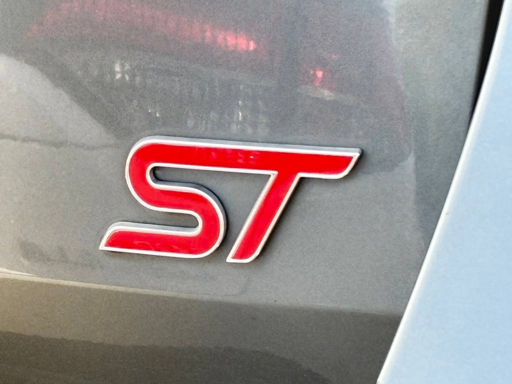 Used 2023 Ford Explorer ST w/ Equipment Group 401A AWD/4WD image 7