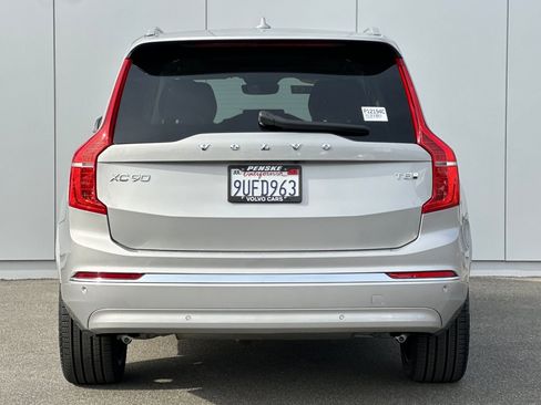 Certified 2025 Volvo XC90 T8 Ultra w/ Protection Package Premier image 4