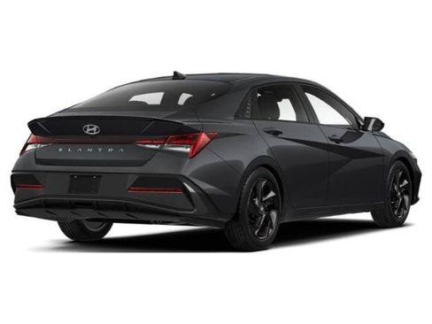 New 2026 Hyundai Elantra SEL Sport FWD image 3