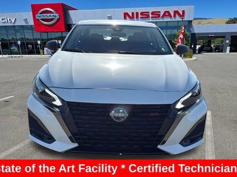 Certified 2025 Nissan Altima 2.5 SR AWD/4WD image 8